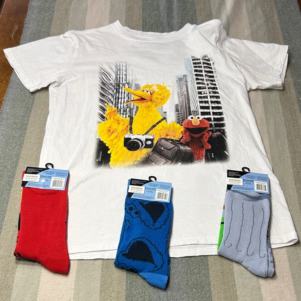 Sesame Street White Tee with Big Bird and Elmo Plus Colorful Socks- - Picture 3 of 3